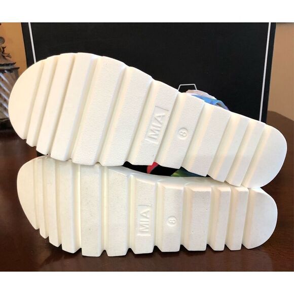 MIA - NWT - L Sz 8 "Madi" Tie-Dye Platform Sandal in Rainbow Colors & White Sole - Picture 5 of 13